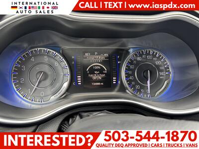 2015 Chrysler 200 Limited   - Photo 13 - Portland, OR 97216