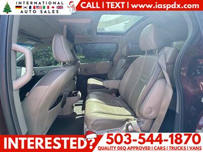 2012 Toyota Sienna Limited 7-Passenger - 3.5L V6 - Photo 12 - Portland, OR 97216