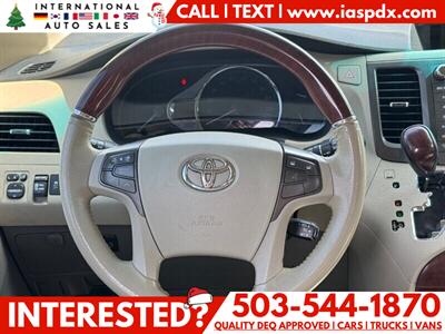 2012 Toyota Sienna Limited 7-Passenger - 3.5L V6 - Photo 17 - Portland, OR 97216