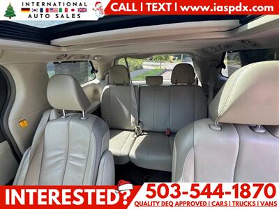 2012 Toyota Sienna Limited 7-Passenger - 3.5L V6 - Photo 14 - Portland, OR 97216