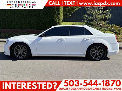 2018 Chrysler 300 Series Touring   - Photo 2 - Portland, OR 97216