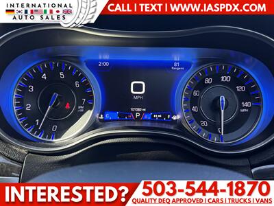 2022 Chrysler 300 Series Touring L - Photo 12 - Portland, OR 97216