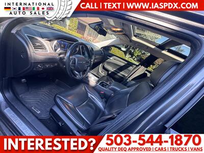 2022 Chrysler 300 Series Touring L - Photo 8 - Portland, OR 97216