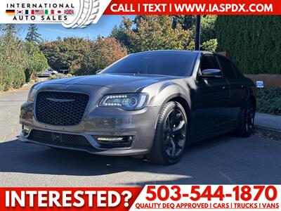 2022 Chrysler 300 Series Touring L - Photo 1 - Portland, OR 97216