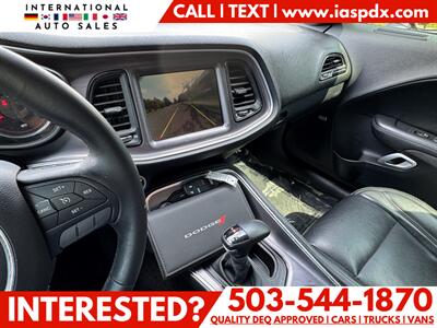 2016 Dodge Challenger SXT   - Photo 12 - Portland, OR 97216