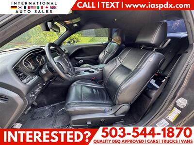 2016 Dodge Challenger SXT   - Photo 8 - Portland, OR 97216