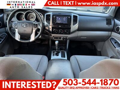 2014 Toyota Tacoma PreRunner V6   - Photo 13 - Portland, OR 97216