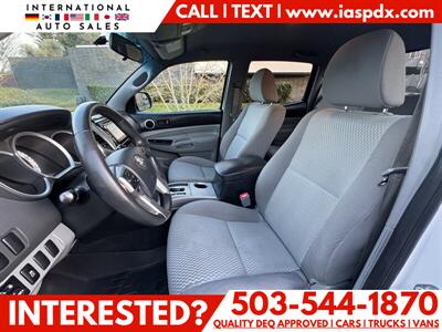 2014 Toyota Tacoma PreRunner V6   - Photo 9 - Portland, OR 97216