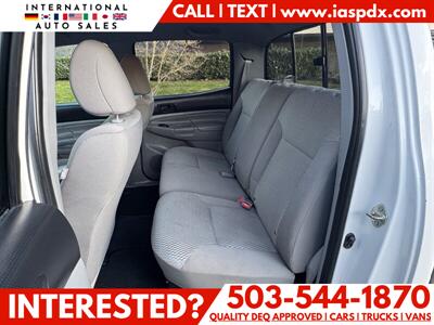 2014 Toyota Tacoma PreRunner V6   - Photo 11 - Portland, OR 97216