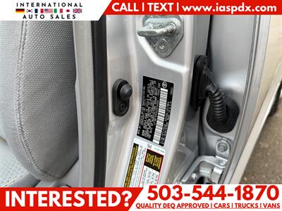 2012 Toyota Camry LE - LOW MILES - Photo 14 - Portland, OR 97216