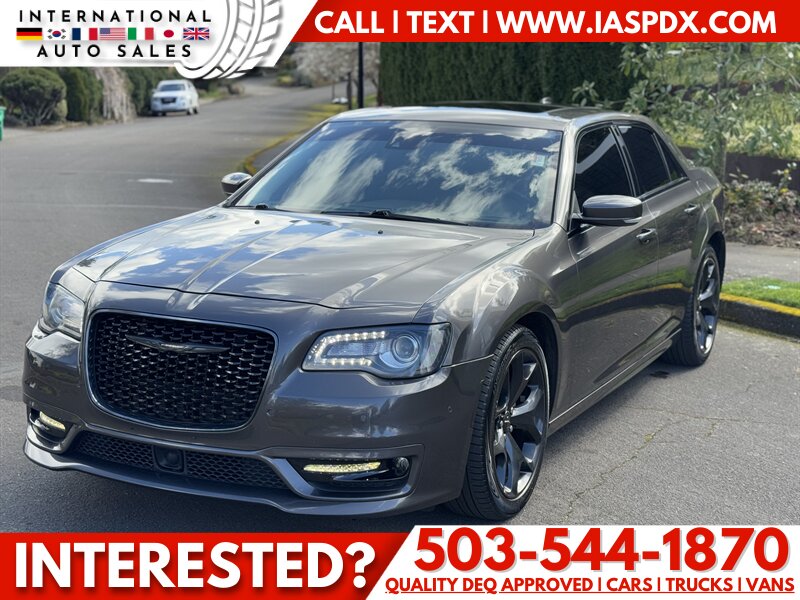 2022 Chrysler 300 Series Touring L  