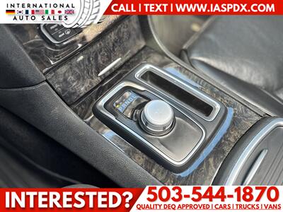 2022 Chrysler 300 Series Touring L - Photo 9 - Portland, OR 97216