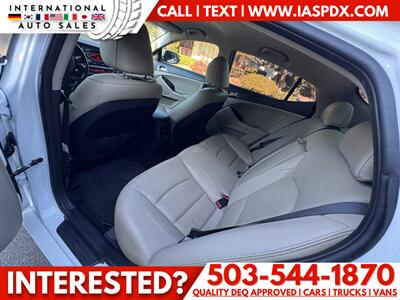 2012 Kia Optima EX   - Photo 12 - Portland, OR 97216