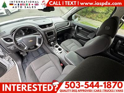 2017 Chevrolet Traverse LT   - Photo 12 - Portland, OR 97216