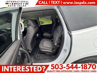 2017 Chevrolet Traverse LT - Photo 10 - Portland, OR 97216