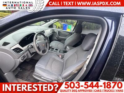 2015 Chevrolet Traverse LS   - Photo 9 - Portland, OR 97216