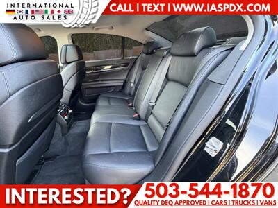 2012 BMW 740i   - Photo 13 - Portland, OR 97216
