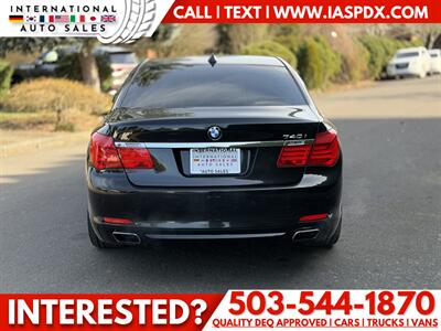 2012 BMW 740i - Twin Turbo i6   - Photo 5 - Portland, OR 97216