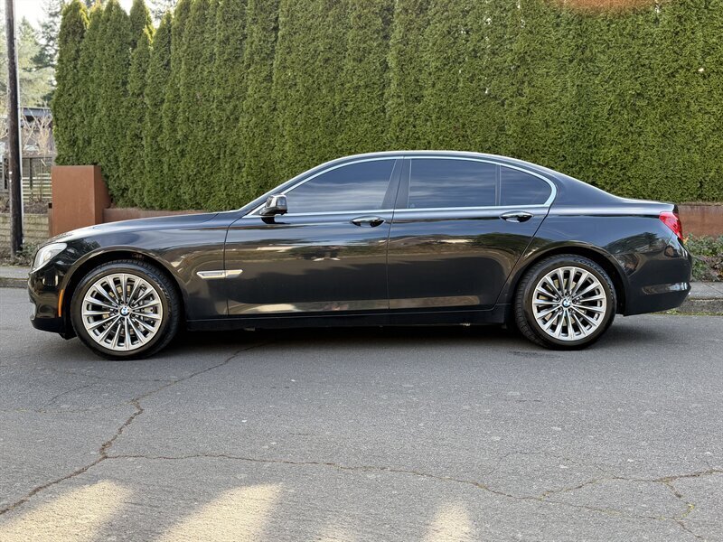 2012 BMW 740i  