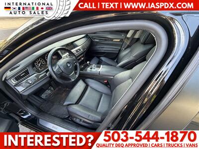 2012 BMW 740i   - Photo 10 - Portland, OR 97216