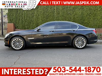 2012 BMW 740i - Twin Turbo i6   - Photo 2 - Portland, OR 97216