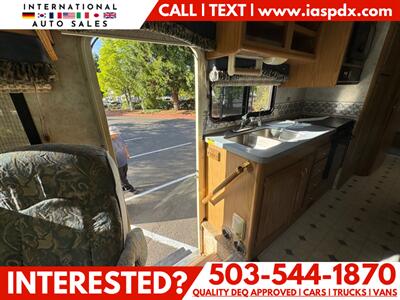 1997 Fleetwood Bounder RV   - Photo 16 - Portland, OR 97216