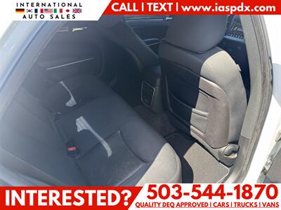 2018 Chrysler 300 Series Touring   - Photo 11 - Portland, OR 97216