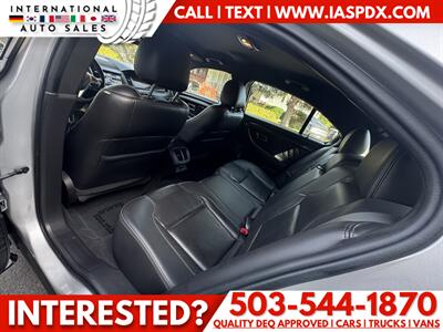 2019 Ford Taurus Limited   - Photo 12 - Portland, OR 97216