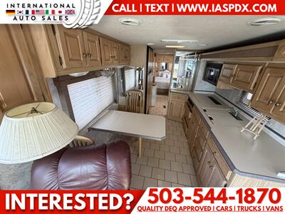 1999 MONACO DIPLOMAT RV   - Photo 9 - Portland, OR 97216