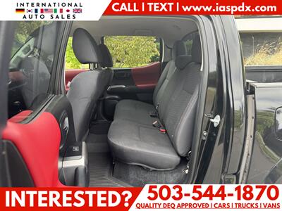 2021 Toyota Tacoma SR5 V6   - Photo 10 - Portland, OR 97216