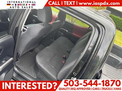 2021 Toyota Tacoma SR5 V6   - Photo 11 - Portland, OR 97216