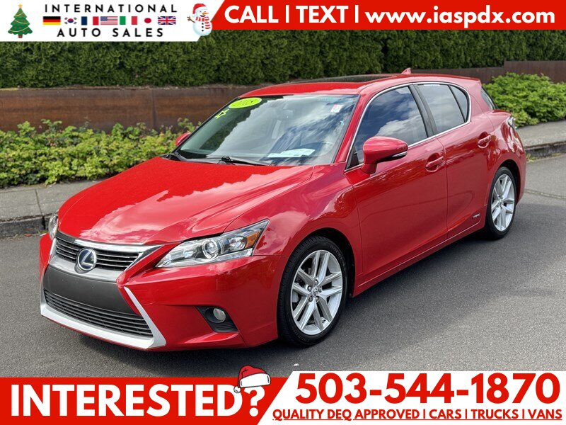 2015 Lexus CT Base's photo