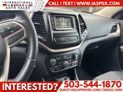 2017 Jeep Cherokee Latitude   - Photo 12 - Portland, OR 97216