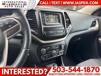 2017 Jeep Cherokee Latitude   - Photo 12 - Portland, OR 97216