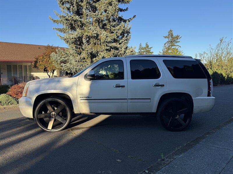 2011 GMC Yukon Denali  