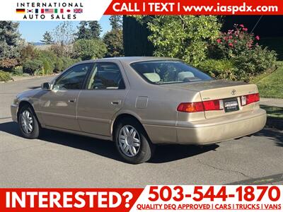 2000 Toyota Camry CE   - Photo 3 - Portland, OR 97216