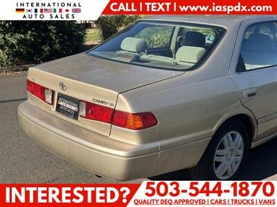 2000 Toyota Camry CE   - Photo 5 - Portland, OR 97216