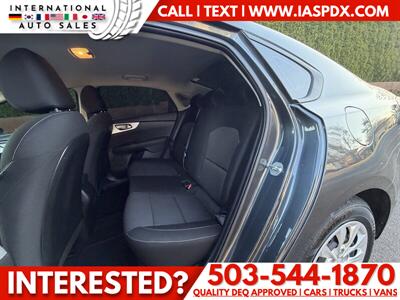 2023 Kia Forte LX   - Photo 9 - Portland, OR 97216