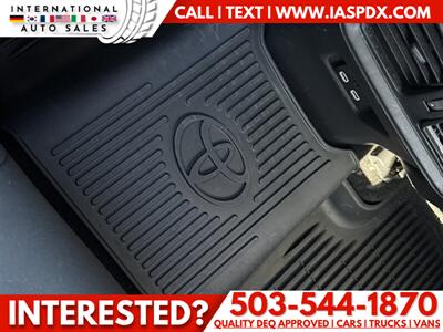 2024 Toyota RAV4 XLE - Photo 14 - Portland, OR 97216