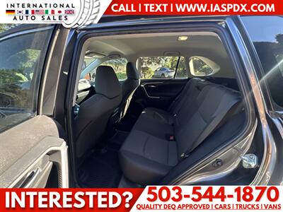 2024 Toyota RAV4 XLE - Photo 12 - Portland, OR 97216