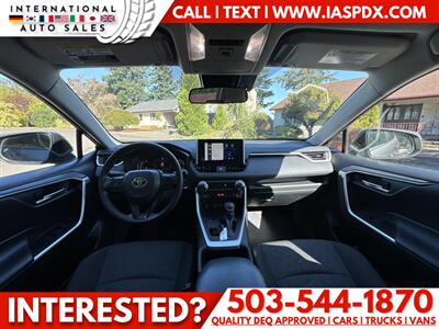 2024 Toyota RAV4 XLE - Photo 11 - Portland, OR 97216
