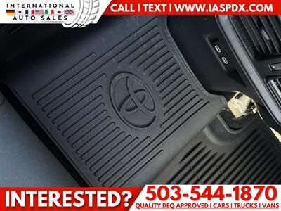 2024 Toyota RAV4 XLE - Photo 14 - Portland, OR 97216