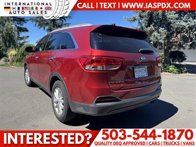 2017 Kia Sorento L   - Photo 3 - Portland, OR 97216