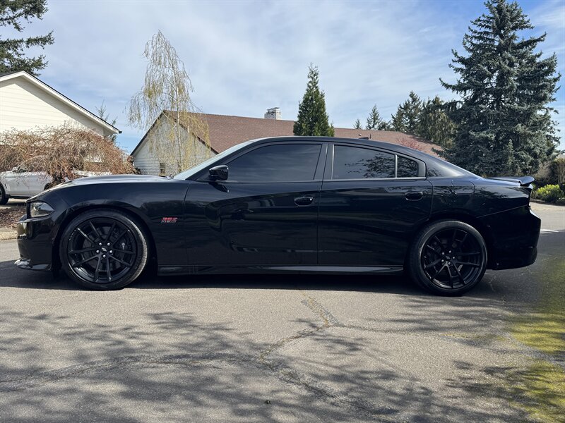 2020 Dodge Charger Scat Pack  