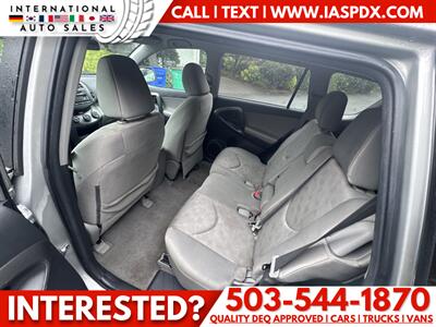 2012 Toyota RAV4   - Photo 11 - Portland, OR 97216