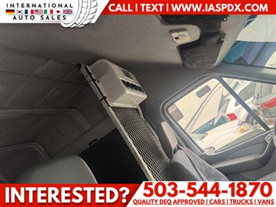 2004 Dodge Sprinter 2500 - Photo 12 - Portland, OR 97216