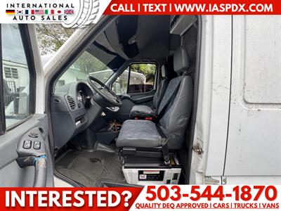 2004 Dodge Sprinter 2500 - Photo 9 - Portland, OR 97216