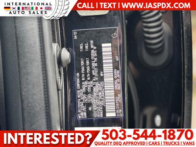 2022 Toyota 4Runner SR5   - Photo 15 - Portland, OR 97216