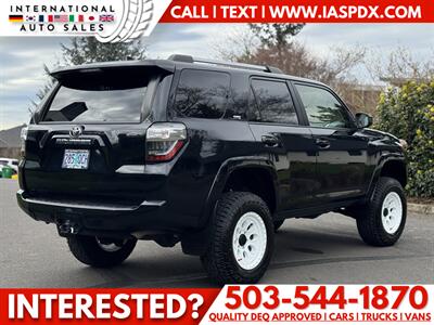 2022 Toyota 4Runner SR5   - Photo 5 - Portland, OR 97216