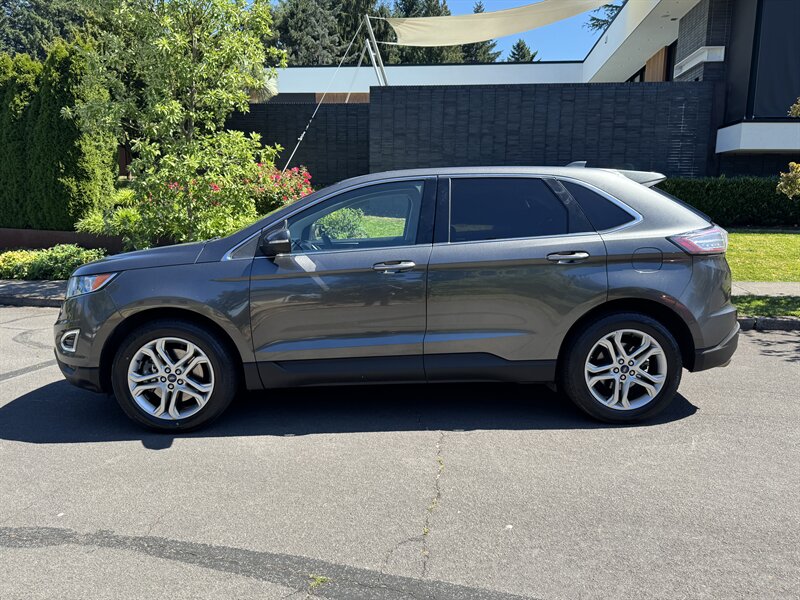 2018 Ford Edge Titanium  